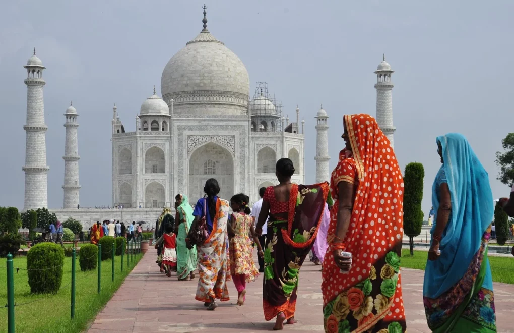 Visita al Taj Mahal con Tours By Her