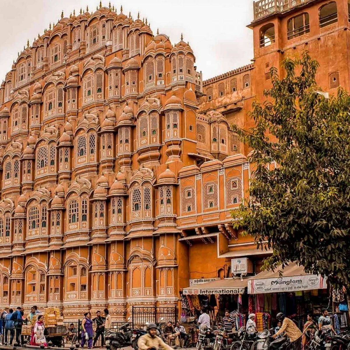Hawa Mahal en Jaipur durante un viaje cultural por el Triángulo de Oro en India